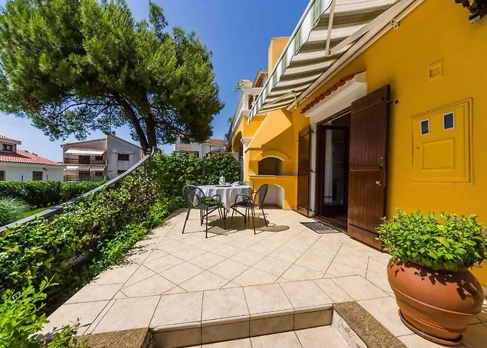 In - Riviera 7863 * Zadar