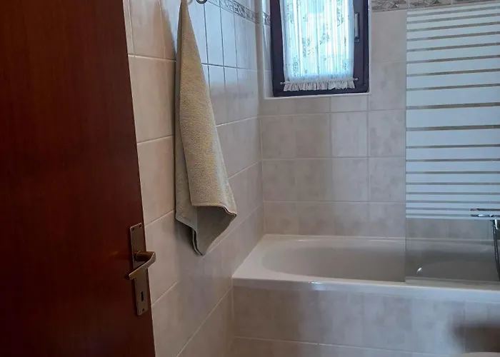 In - Riviera 7863 Zadar